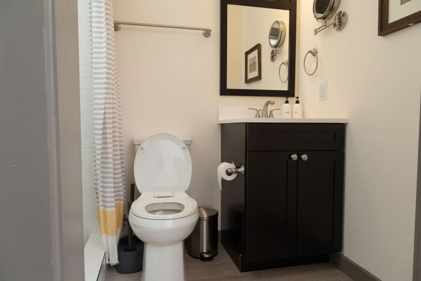 דירות רואנוק Luxury Multi-Unit Historic Building Near Downtown מראה חיצוני תמונה